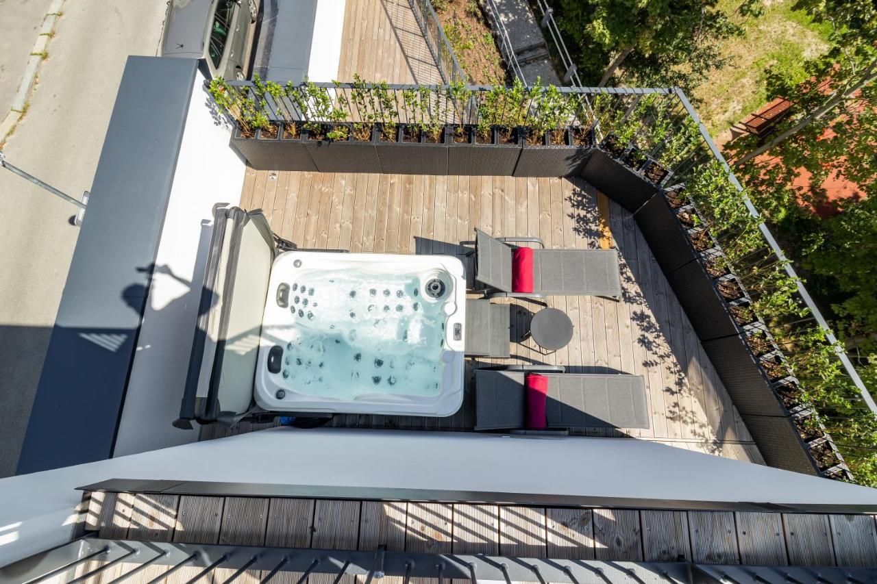 Luxury Penthouse Prague Leilighet Eksteriør bilde